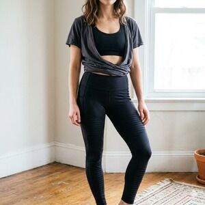 Alo Yoga Womens Moto Leggings Small Black Ribbed Athleisure Streetwear Lounge‎